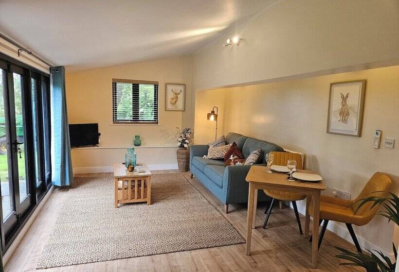 Lovely 1 Bed Cottage In Mendlesham Green