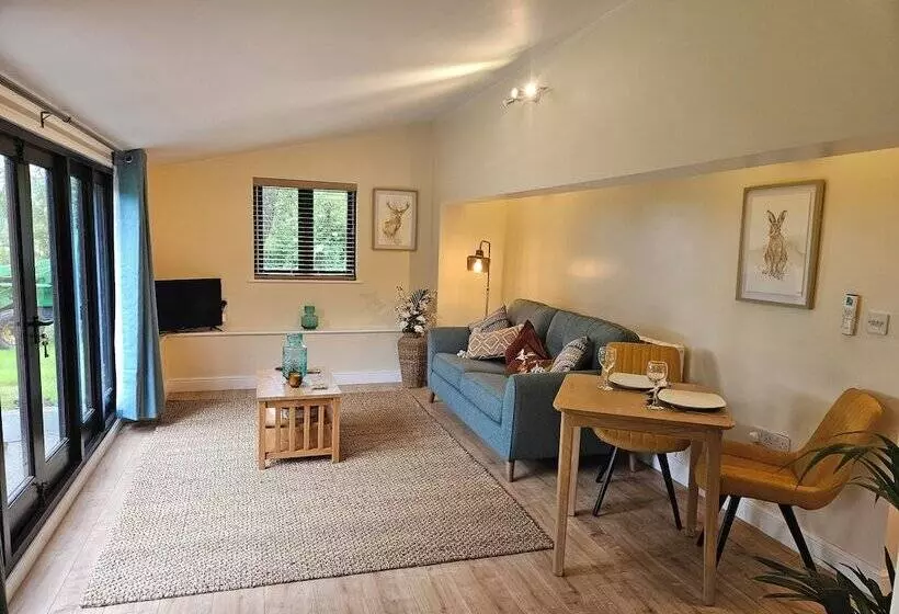 Lovely 1 Bed Cottage In Mendlesham Green