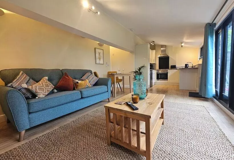 Lovely 1 Bed Cottage In Mendlesham Green