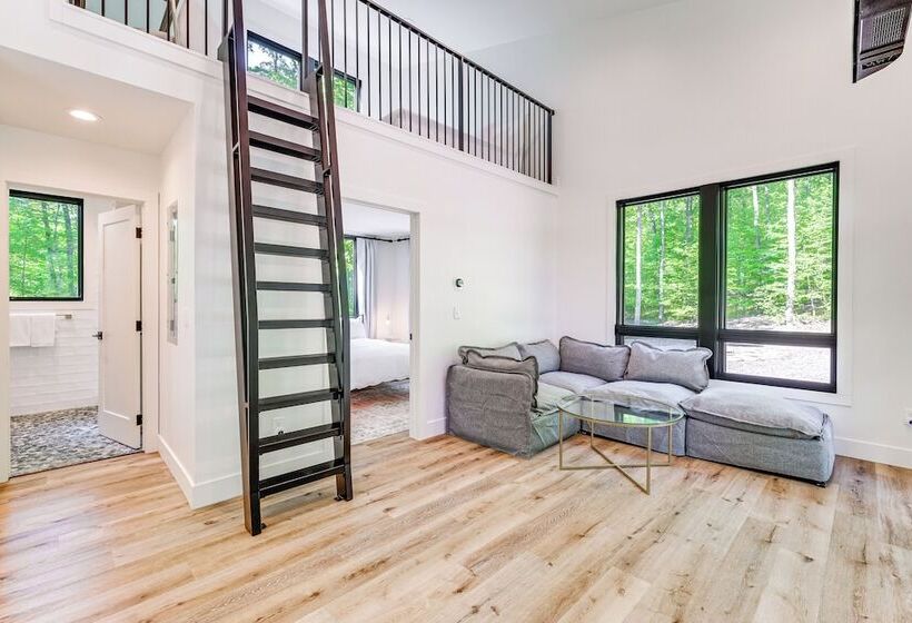 Modern Bellaire Cabin < 5 Mi To Lake & Slopes!