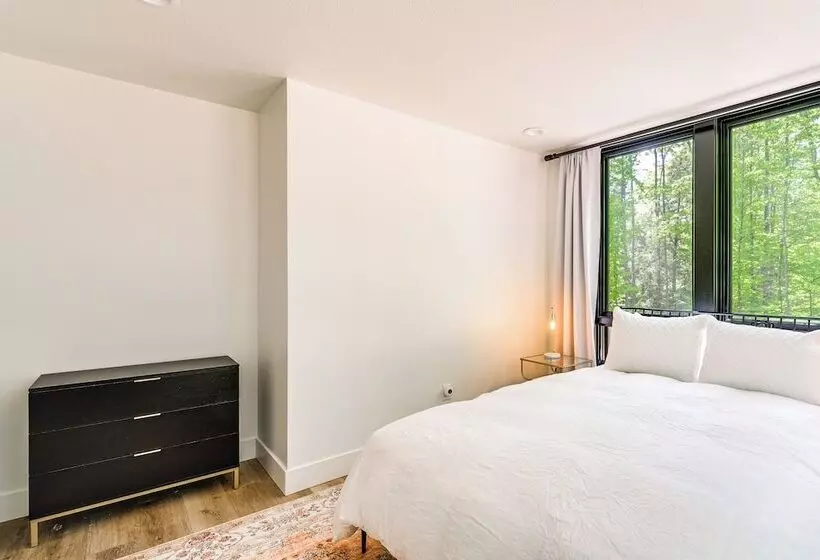 Modern Bellaire Cabin < 5 Mi To Lake & Slopes!