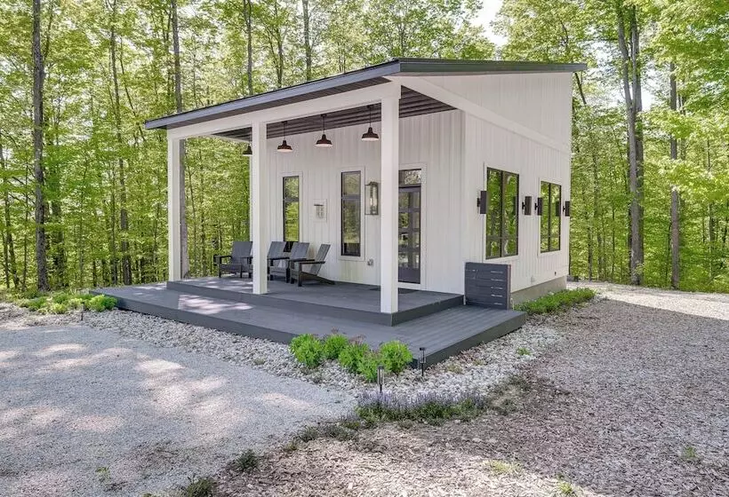 Modern Bellaire Cabin < 5 Mi To Lake & Slopes!