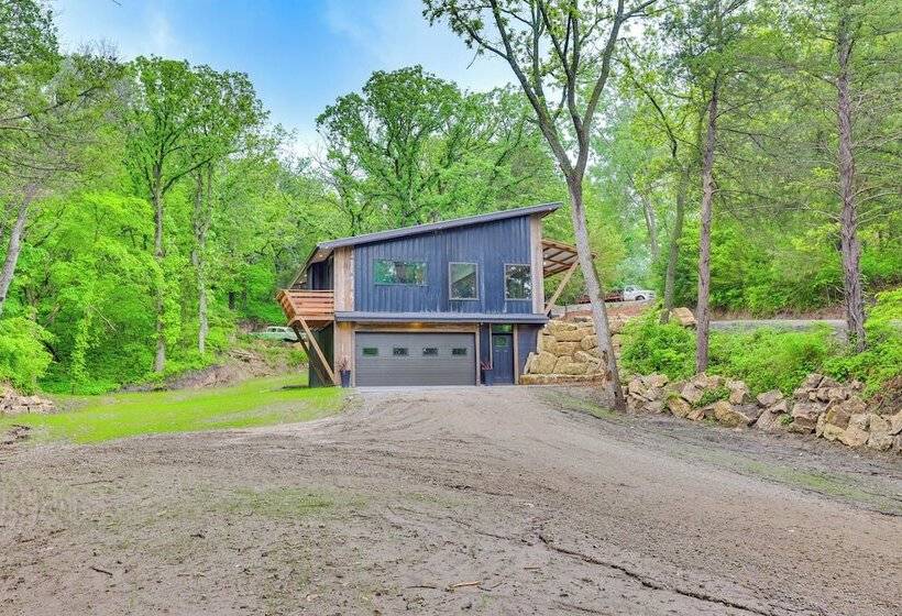 Modern Louisville Home On 3 Acres W/ Gas Fire Pit!