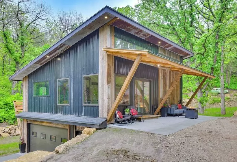 Modern Louisville Home On 3 Acres W/ Gas Fire Pit!