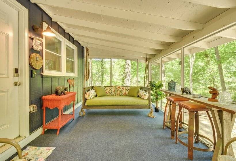 Mountain Escape W/ Gas Grill Near Lake Burton!