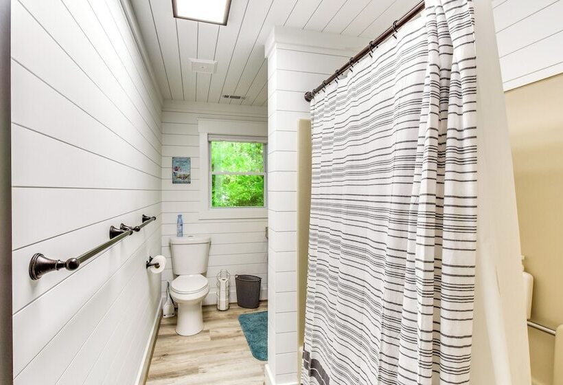 Mountain Escape W/ Gas Grill Near Lake Burton!