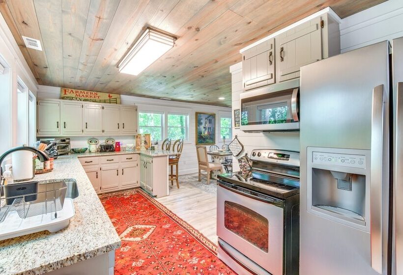 Mountain Escape W/ Gas Grill Near Lake Burton!