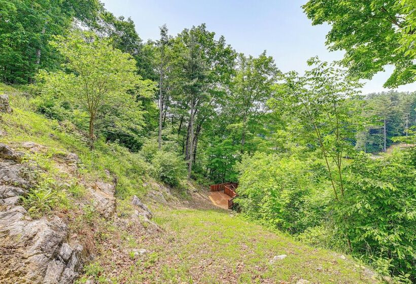 Peaceful South Holston Lake Cabin W/ Dock & Deck!