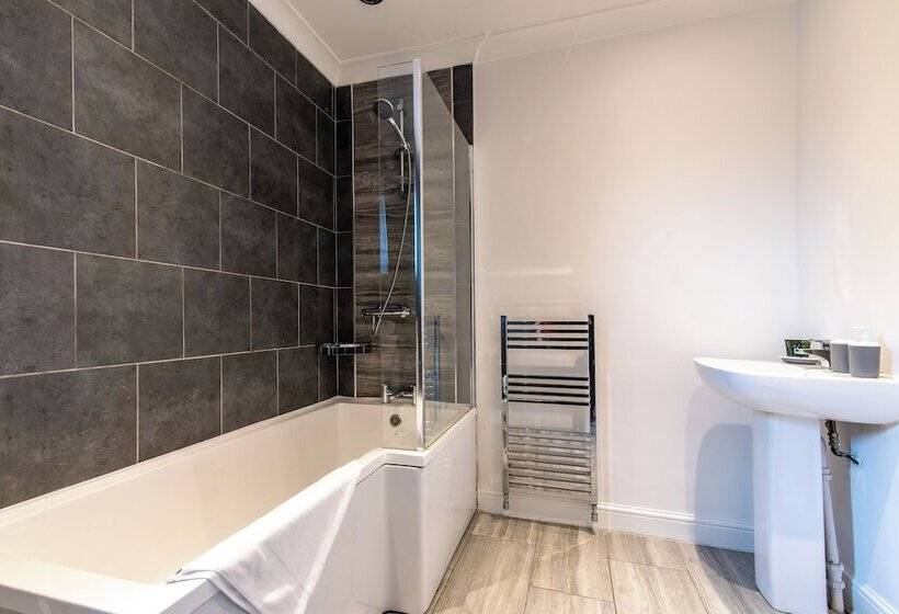 膳宿费 Bramcote House