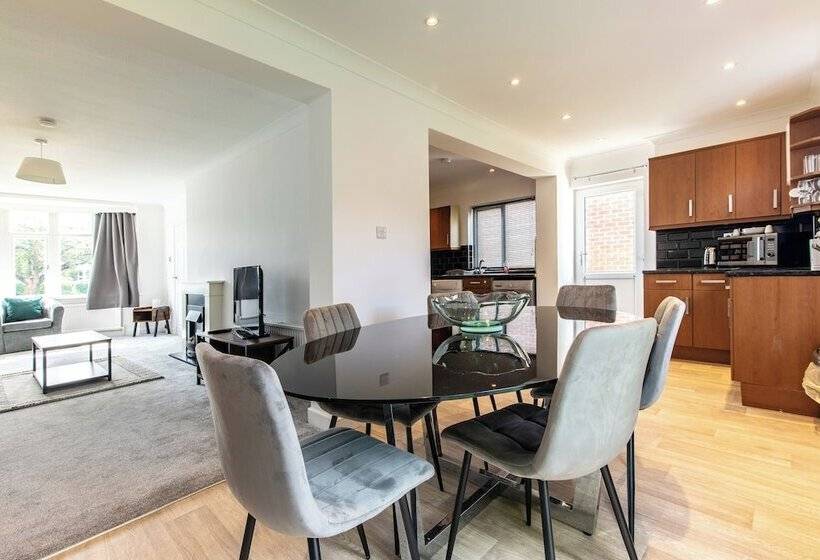 膳宿费 Bramcote House