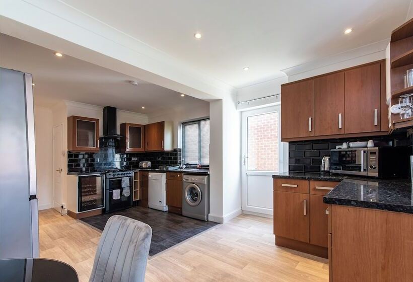 膳宿费 Bramcote House