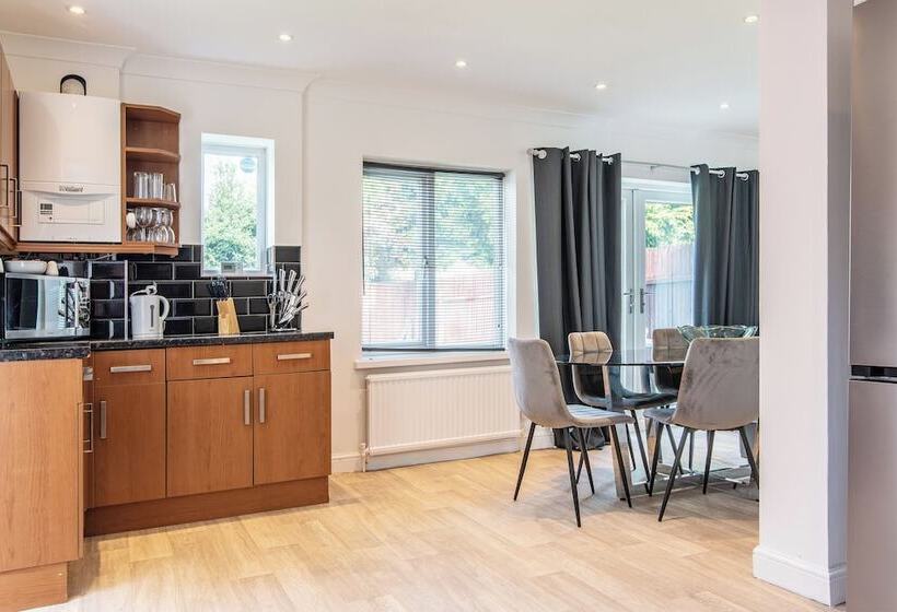 膳宿费 Bramcote House