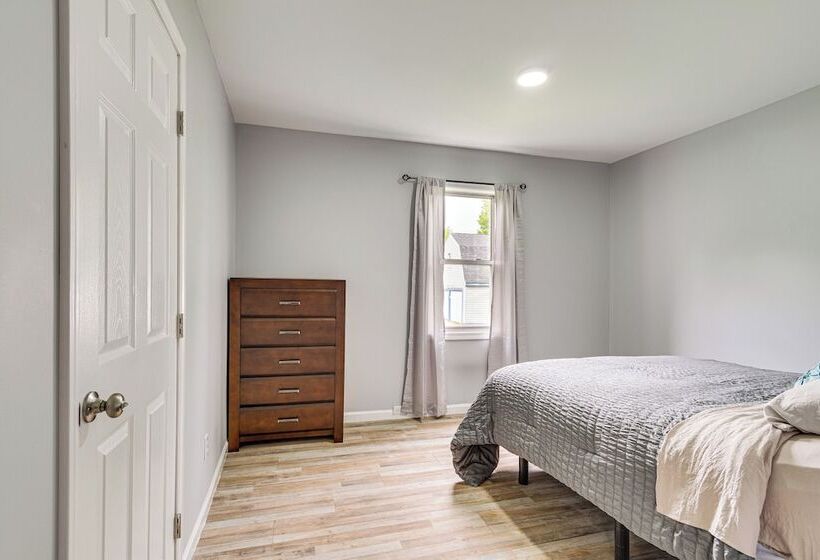 Spacious Oswego Home: 6 Mi To Fort Ontario!