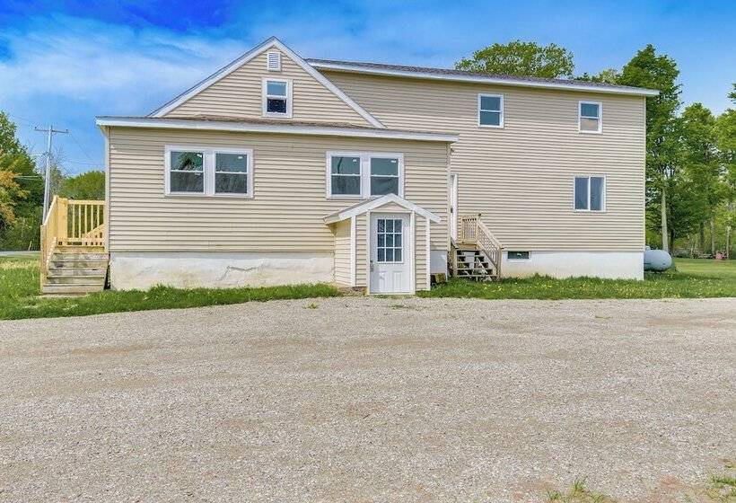 Spacious Oswego Home: 6 Mi To Fort Ontario!