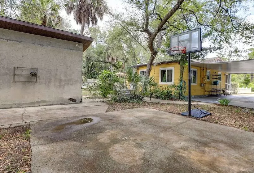 Pet Friendly Port Charlotte Home: 6 Mi To Beach!