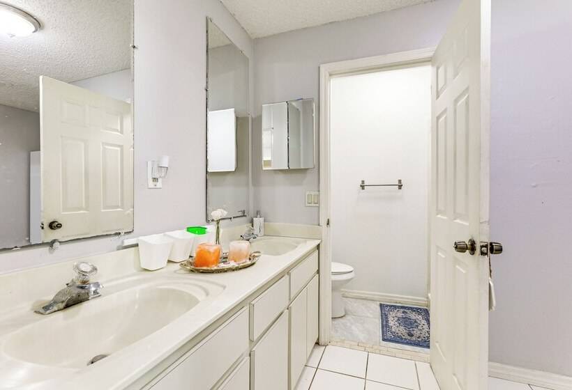 Pet Friendly Port Charlotte Home: 6 Mi To Beach!