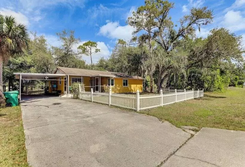 Pet Friendly Port Charlotte Home: 6 Mi To Beach!