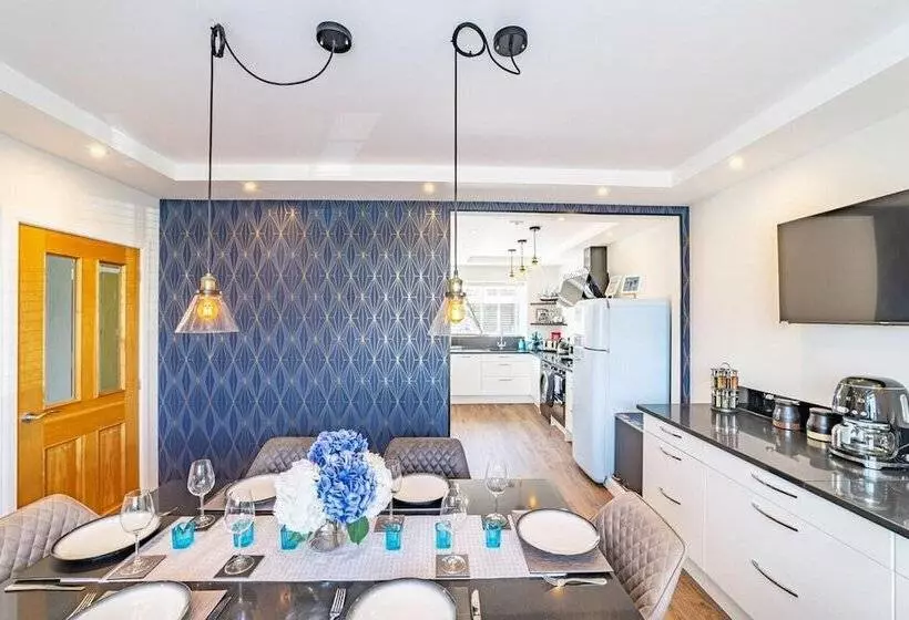 Riverside Retreat In Dumfries