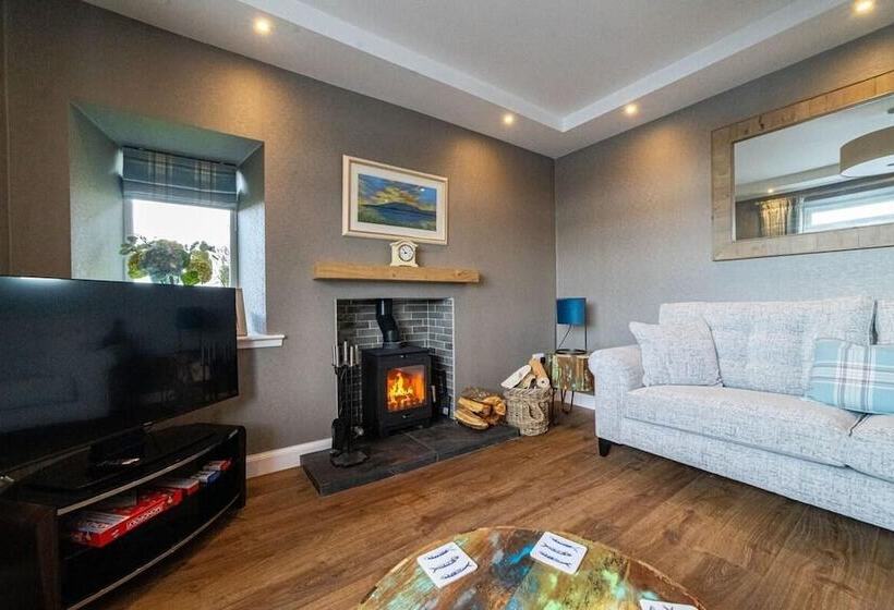 Riverside Retreat In Dumfries