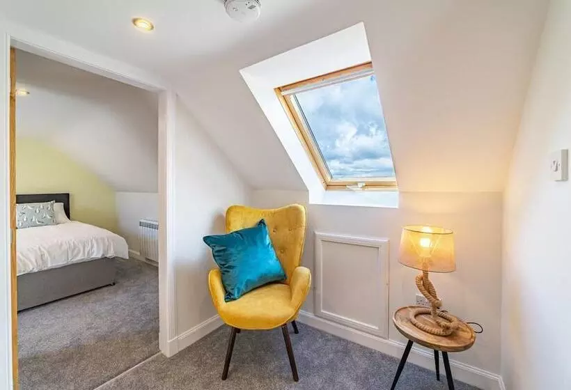 Riverside Retreat In Dumfries