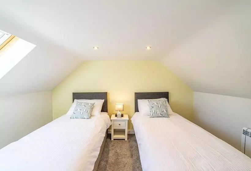 Riverside Retreat In Dumfries