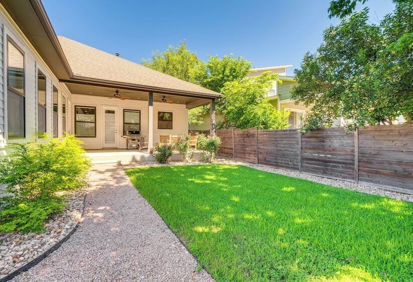 Spacious Austin Home: Near S Congress & Downtown!