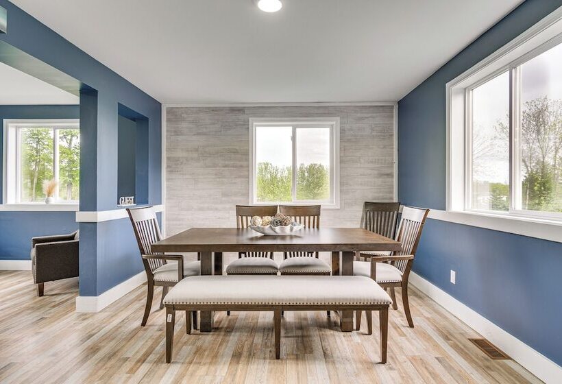 Spacious Oswego Home: 6 Mi To Fort Ontario!