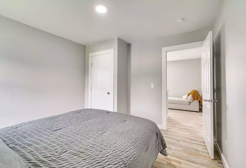 Spacious Oswego Home: 6 Mi To Fort Ontario!