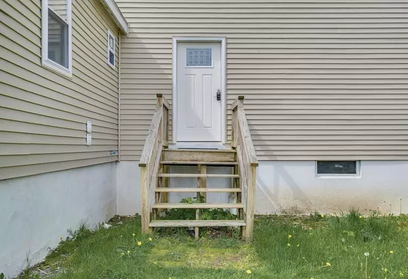 Spacious Oswego Home: 6 Mi To Fort Ontario!