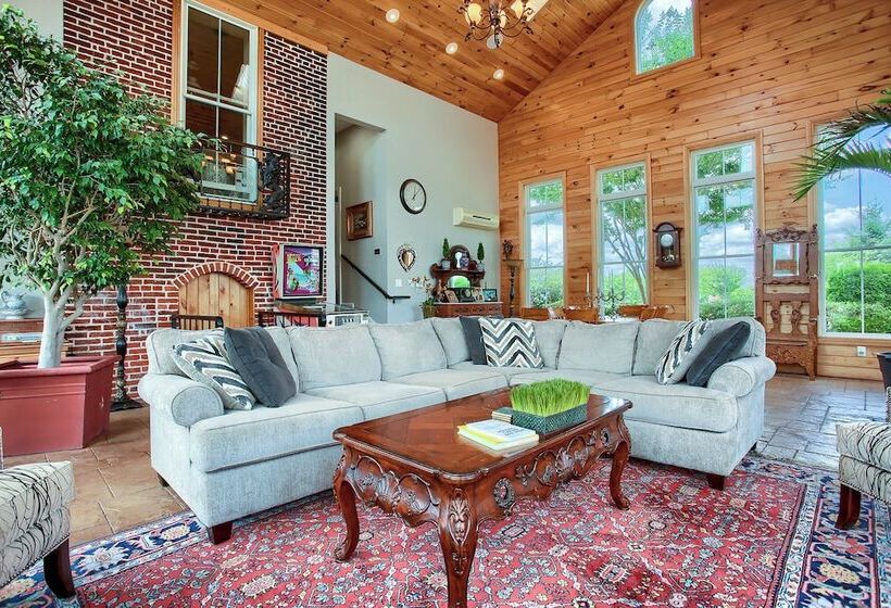 Stuart Manor Bed And Breakfast