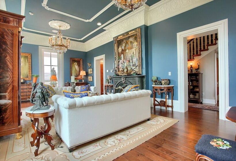 Stuart Manor Bed And Breakfast