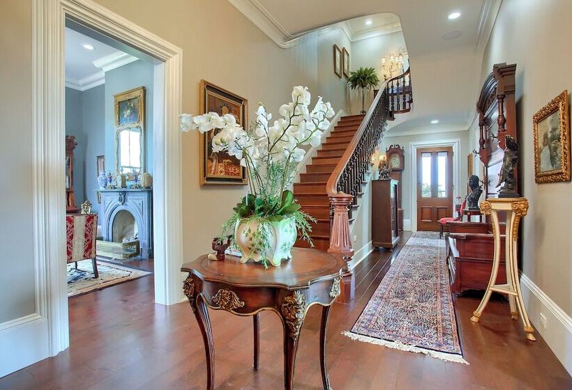 Stuart Manor Bed And Breakfast