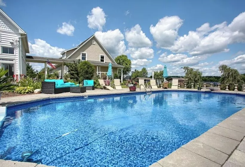 Stuart Manor Bed And Breakfast