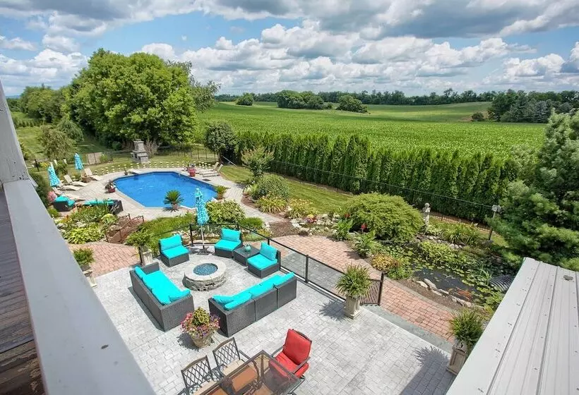 Stuart Manor Bed And Breakfast