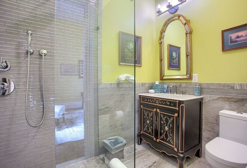 Stuart Manor Bed And Breakfast