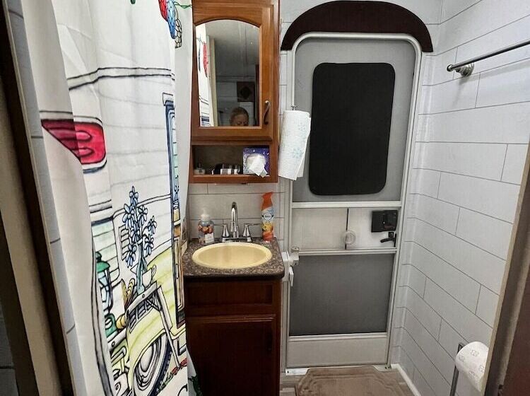 Stunning 1 Bed Glamping Tent In Cleveland