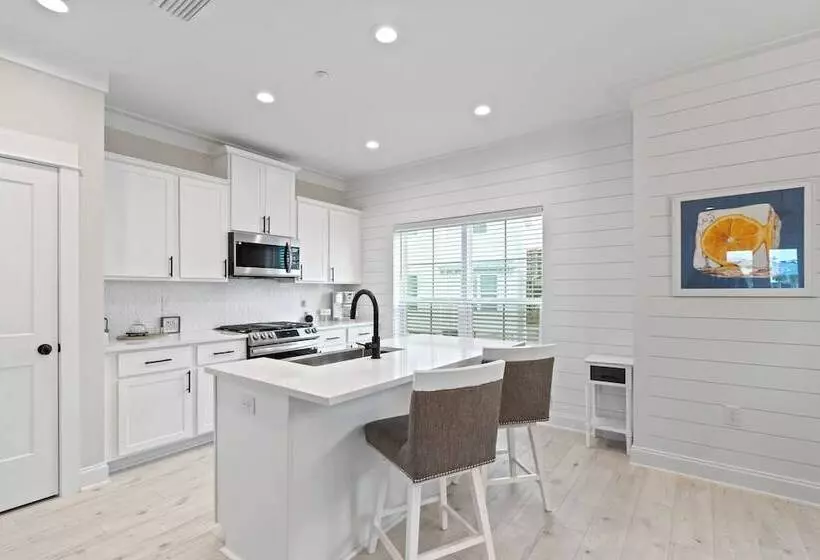 Summer Salt 24226 Pepper Lane