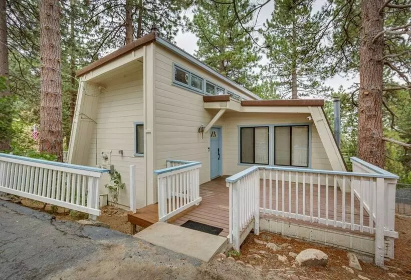 The Abby Cabin: Restful Running Springs Retreat!