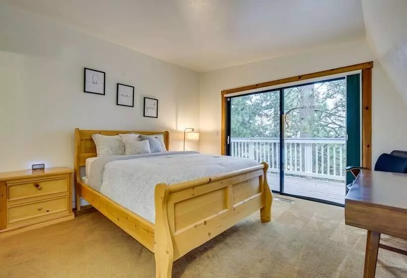 The Abby Cabin: Restful Running Springs Retreat!