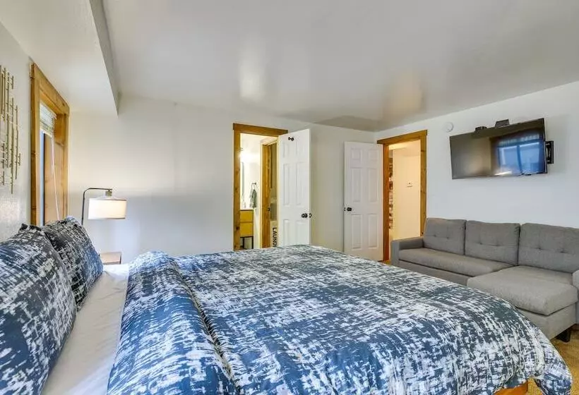 The Abby Cabin: Restful Running Springs Retreat!