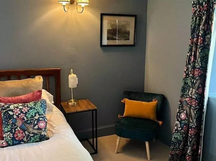 Tranquil Glenshee Cottage Retreat