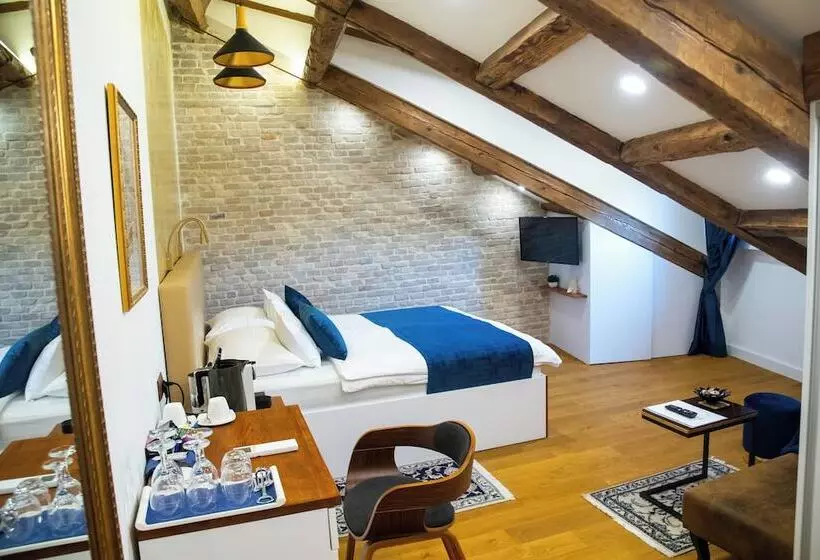 تختخواب و صبحانه Oblivion Luxury Rooms