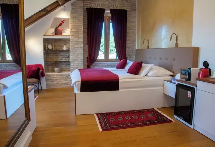 تختخواب و صبحانه Oblivion Luxury Rooms