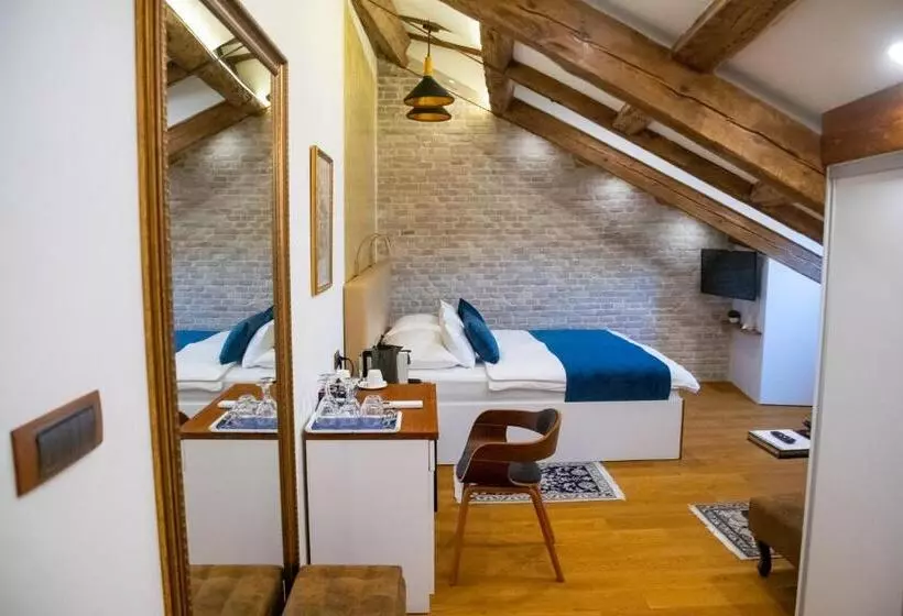 تختخواب و صبحانه Oblivion Luxury Rooms