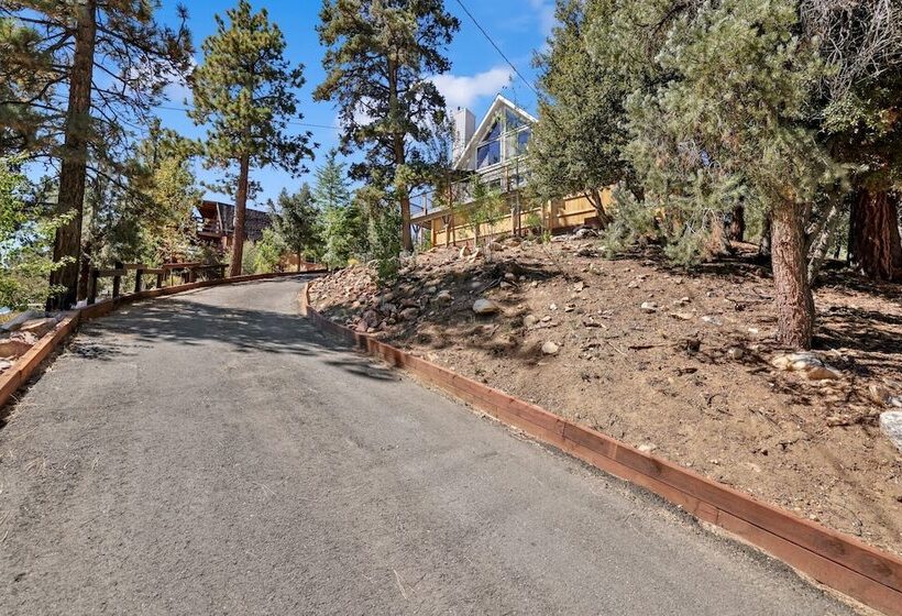 Chimney Peak Chalet #2048