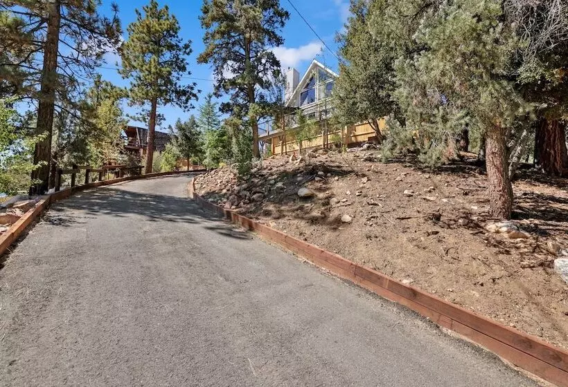 Chimney Peak Chalet #2048