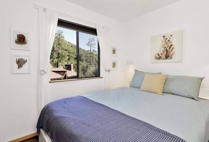 Chimney Peak Chalet #2048