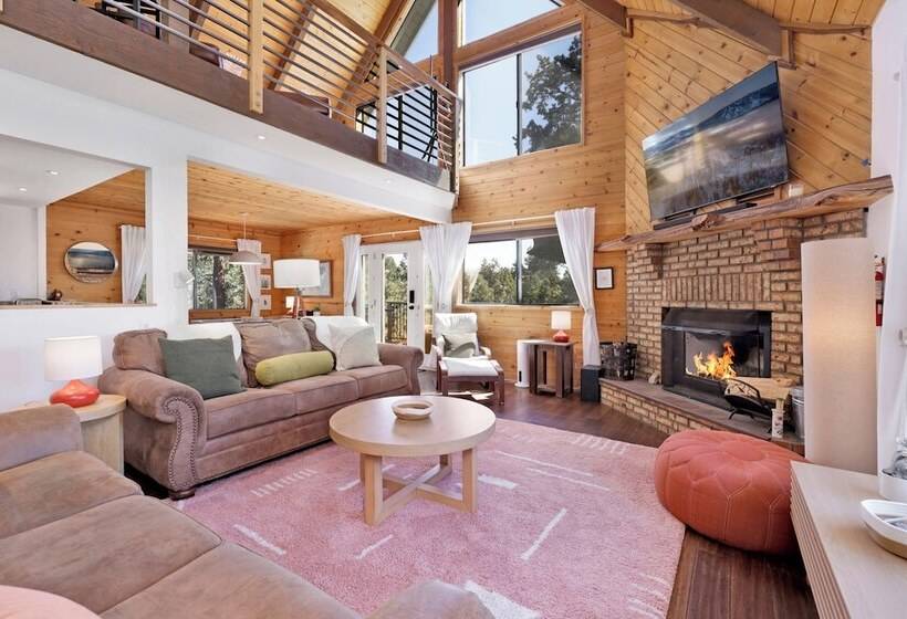 Chimney Peak Chalet #2048