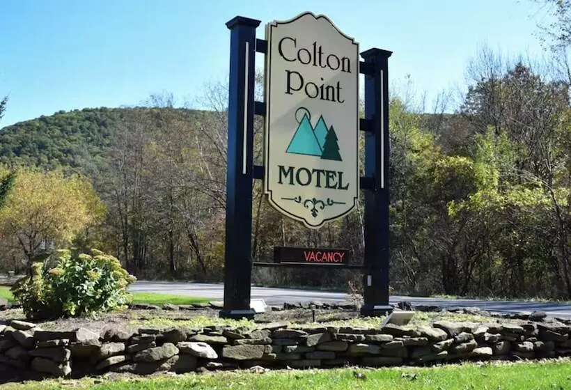 Colton Point Motel