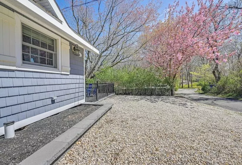 Cozy Baiting Hollow Bungalow: Views, Walk To Beach